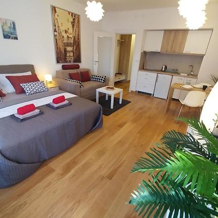 Apartments Delta A Blok - Savada Белград Экстерьер фото